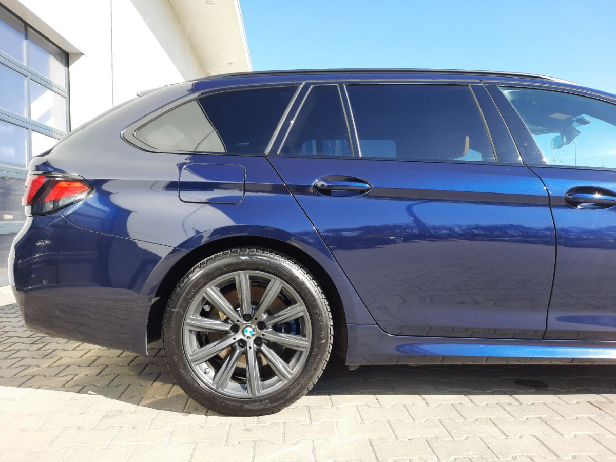 BMW 530I XDRIVE KOMBI - Car: picture 4 BMW 530I XDRIVE KOMBI - Car: picture 4