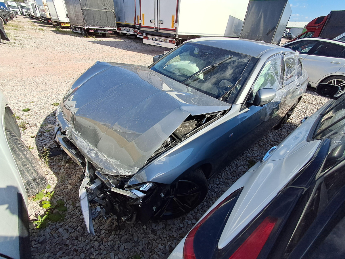 BMW SERIA-3 SEDAN - Car: picture 4 BMW SERIA-3 SEDAN - Car: picture 4