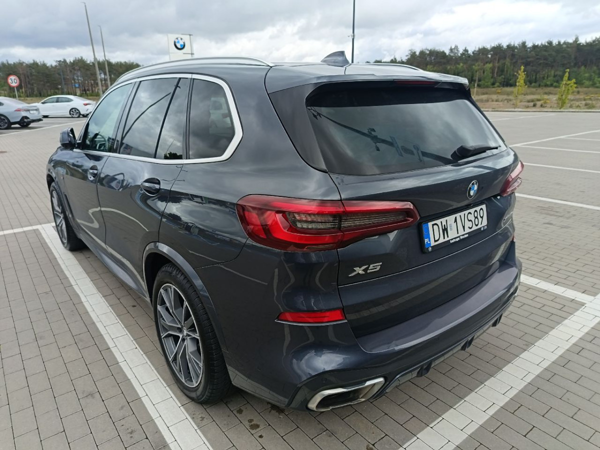 BMW X5 xDrive45e aut KOMBI - Car: picture 3 BMW X5 xDrive45e aut KOMBI - Car: picture 3