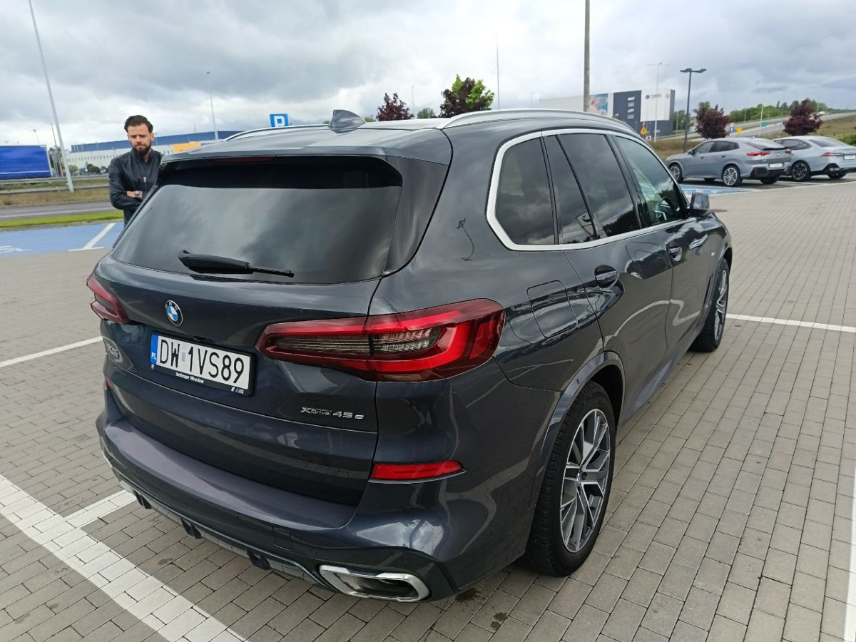 BMW X5 xDrive45e aut KOMBI - Car: picture 4 BMW X5 xDrive45e aut KOMBI - Car: picture 4