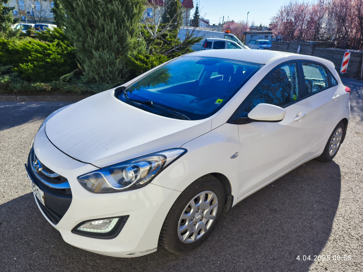 HYUNDAI I30 HATCHBACK - Hatchback: picture 2 HYUNDAI I30 HATCHBACK - Hatchback: picture 2