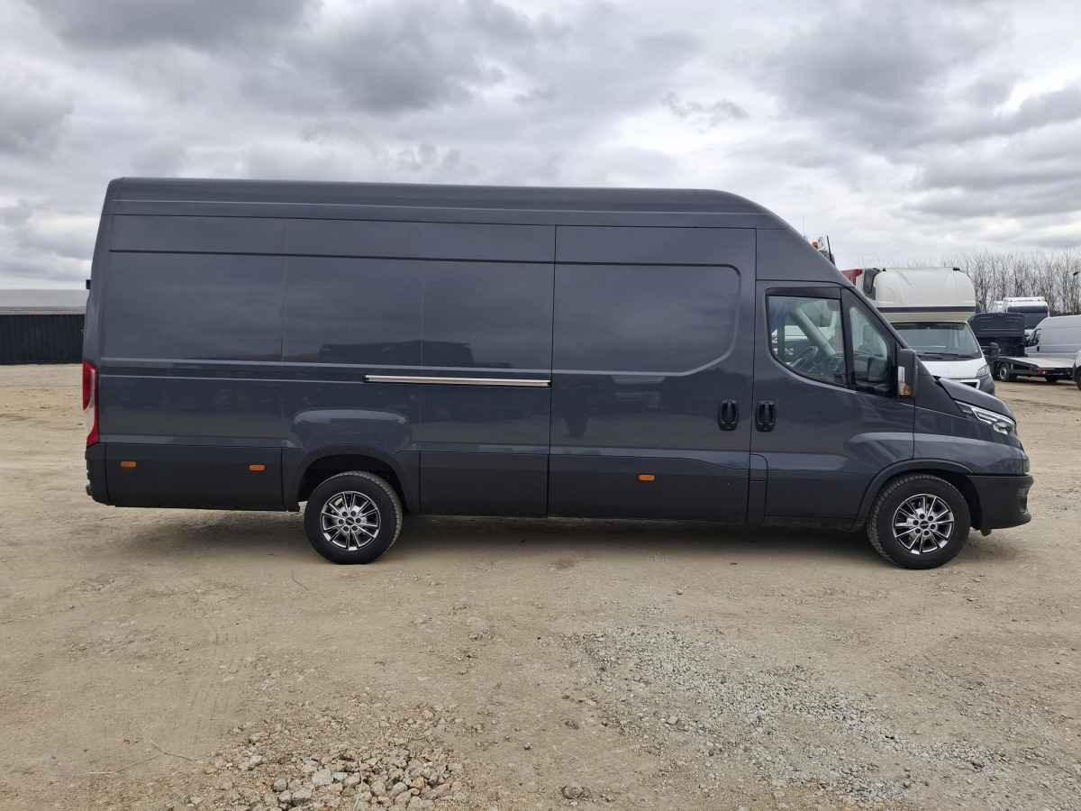 IVECO 35S18 FURGON BLASZAK - Panel van: picture 4 IVECO 35S18 FURGON BLASZAK - Panel van: picture 4