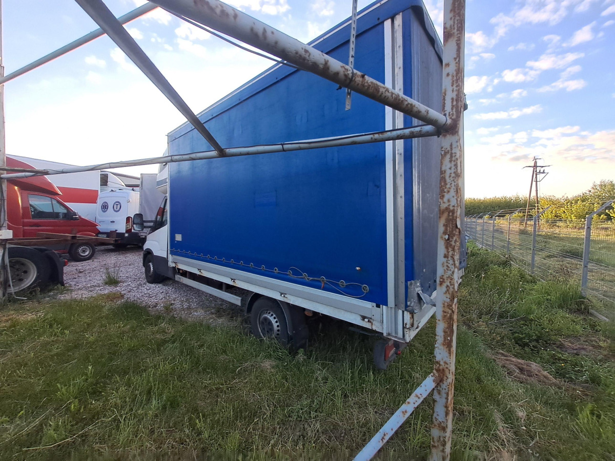IVECO 35S18 PLANDEKA - Curtain side van: picture 5 IVECO 35S18 PLANDEKA - Curtain side van: picture 5