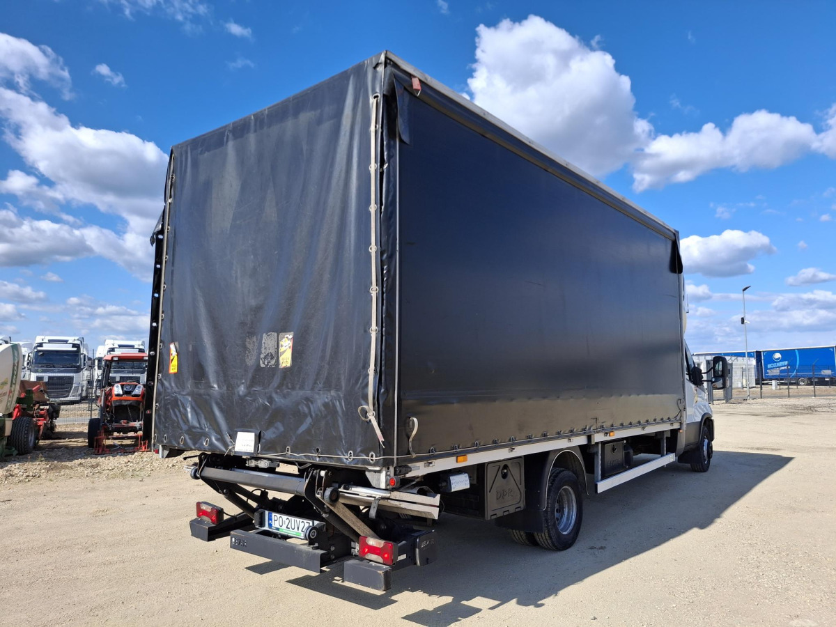 IVECO 70C18 PLANDEKA Z WINDĄ - Curtain side van: picture 4 IVECO 70C18 PLANDEKA Z WINDĄ - Curtain side van: picture 4