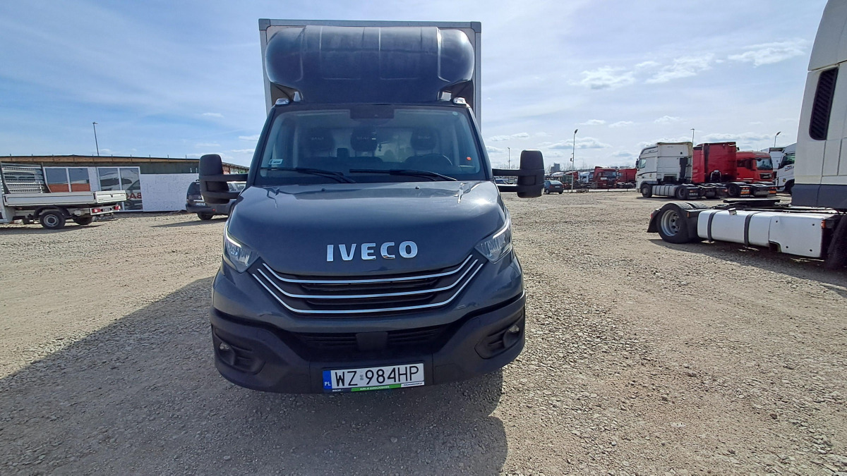 IVECO DAILY 50C18 KONTENER Z WINDĄ - Box van: picture 2 IVECO DAILY 50C18 KONTENER Z WINDĄ - Box van: picture 2
