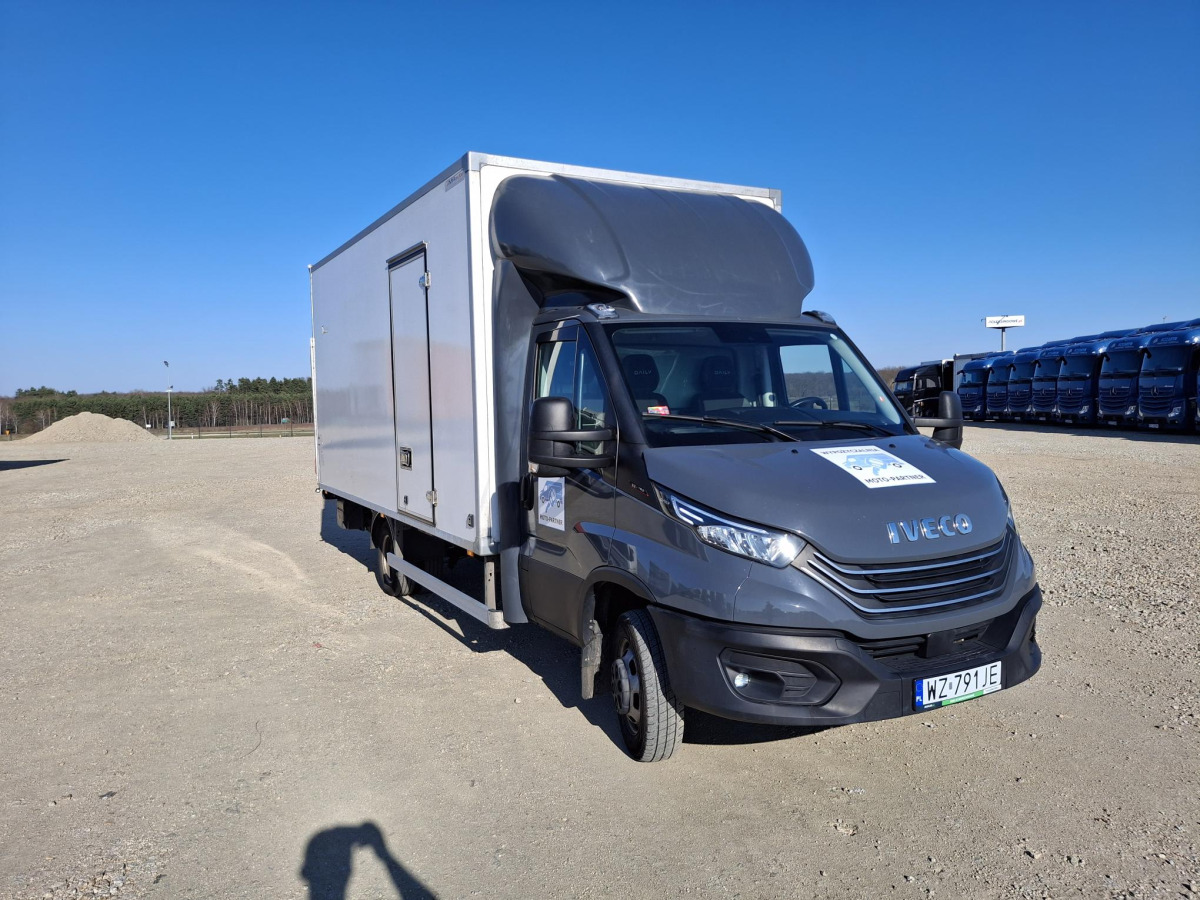 IVECO DAILY 50C18 KONTENER Z WINDĄ - Box truck: picture 1 IVECO DAILY 50C18 KONTENER Z WINDĄ - Box truck: picture 1