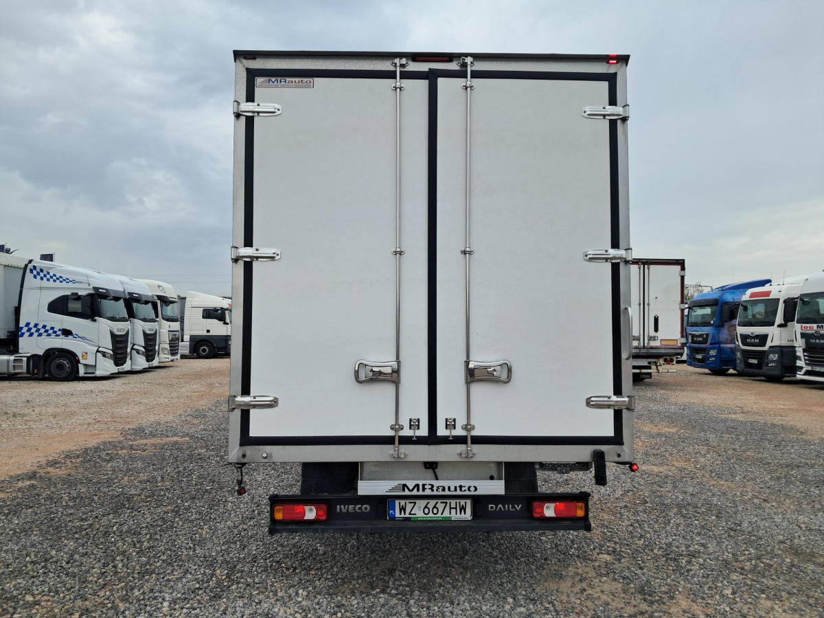 IVECO DAILY IZOTERMICZNY - Refrigerated van: picture 5 IVECO DAILY IZOTERMICZNY - Refrigerated van: picture 5