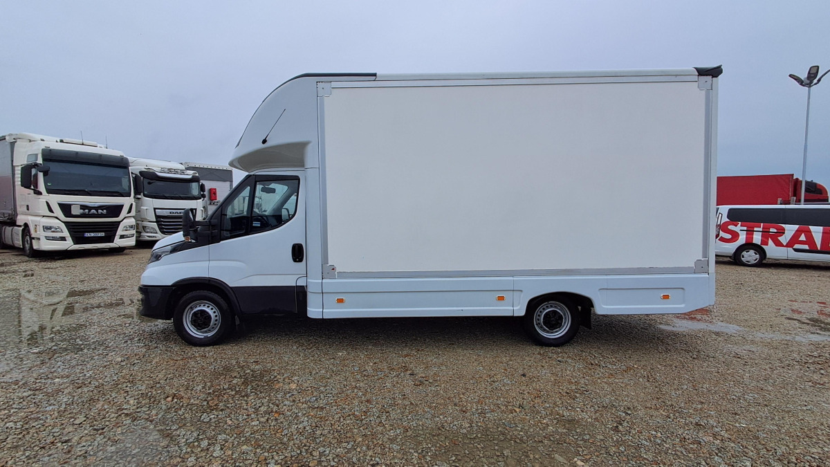 IVECO DAILY KONTENER - Box van: picture 4 IVECO DAILY KONTENER - Box van: picture 4