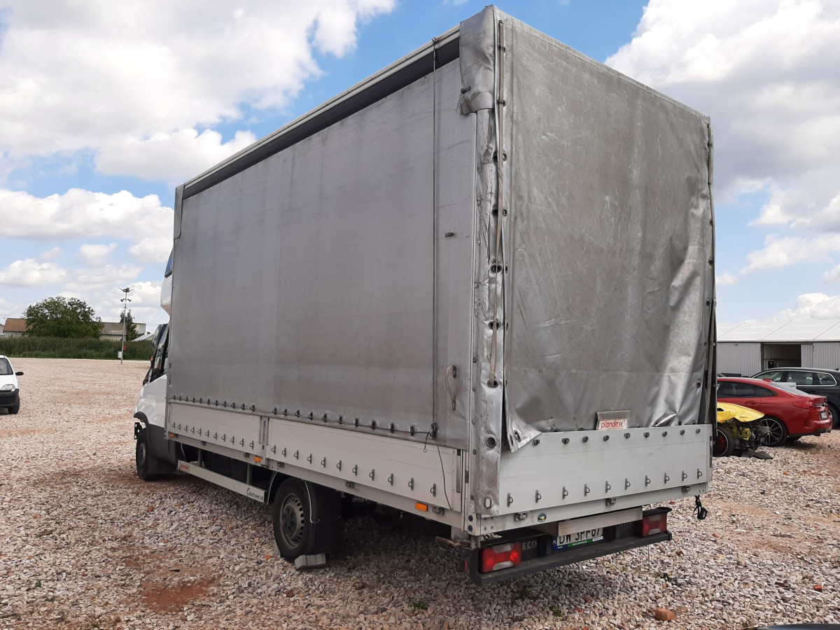 IVECO DAILY PLANDEKA - Curtain side van: picture 4 IVECO DAILY PLANDEKA - Curtain side van: picture 4