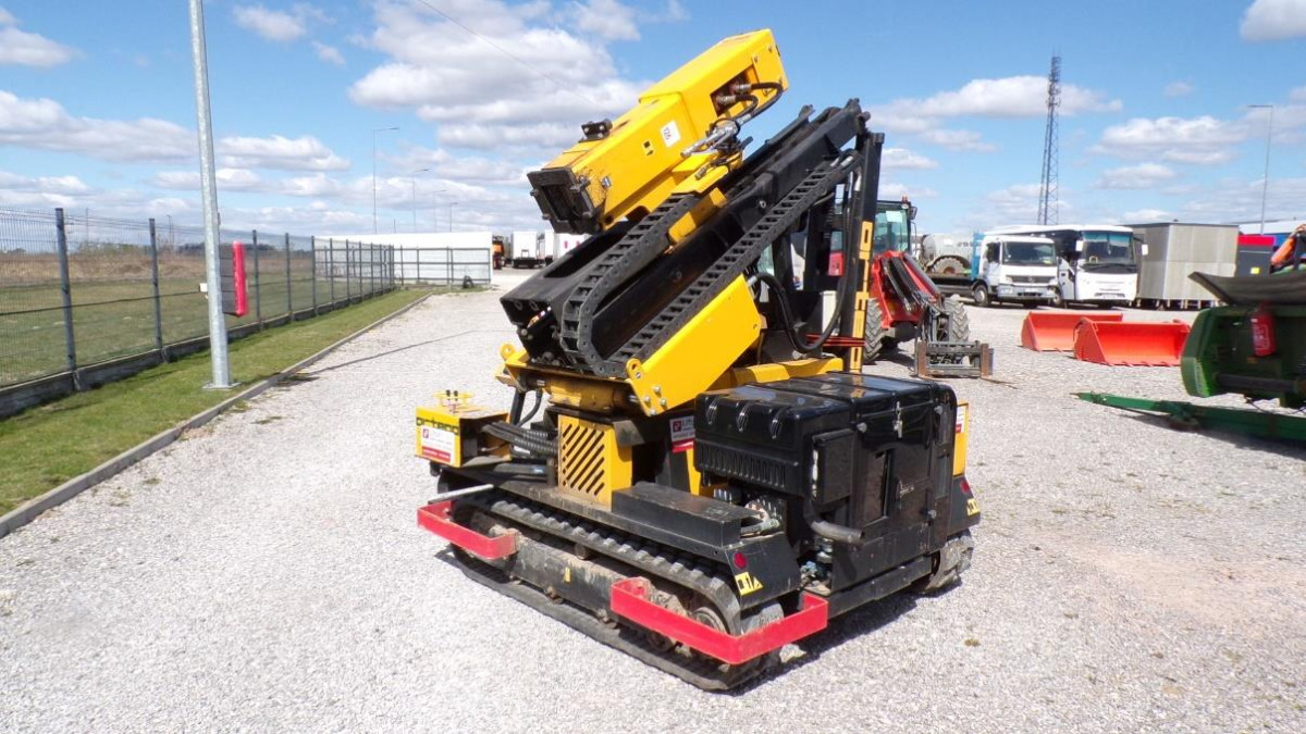 Kafar gąsienicowy ORTECO HD 1000 - 2023 - 35,5kW - 755 mth - Pile driver: picture 4 Kafar gąsienicowy ORTECO HD 1000 - 2023 - 35,5kW - 755 mth - Pile driver: picture 4