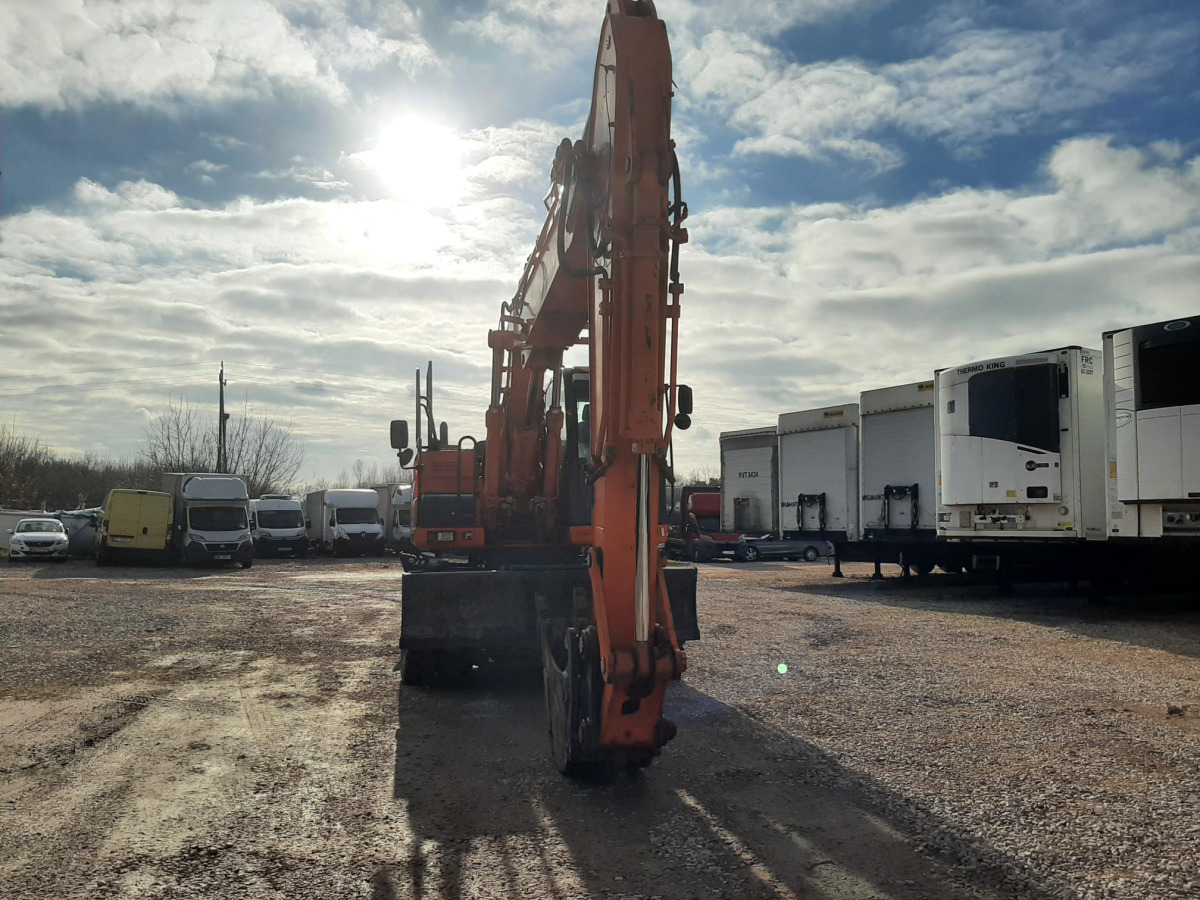 Koparka kołowa Doosan DX190W-3 2014 - 9261 mtg - silnik sprawny - Wheel excavator: picture 3 Koparka kołowa Doosan DX190W-3 2014 - 9261 mtg - silnik sprawny - Wheel excavator: picture 3