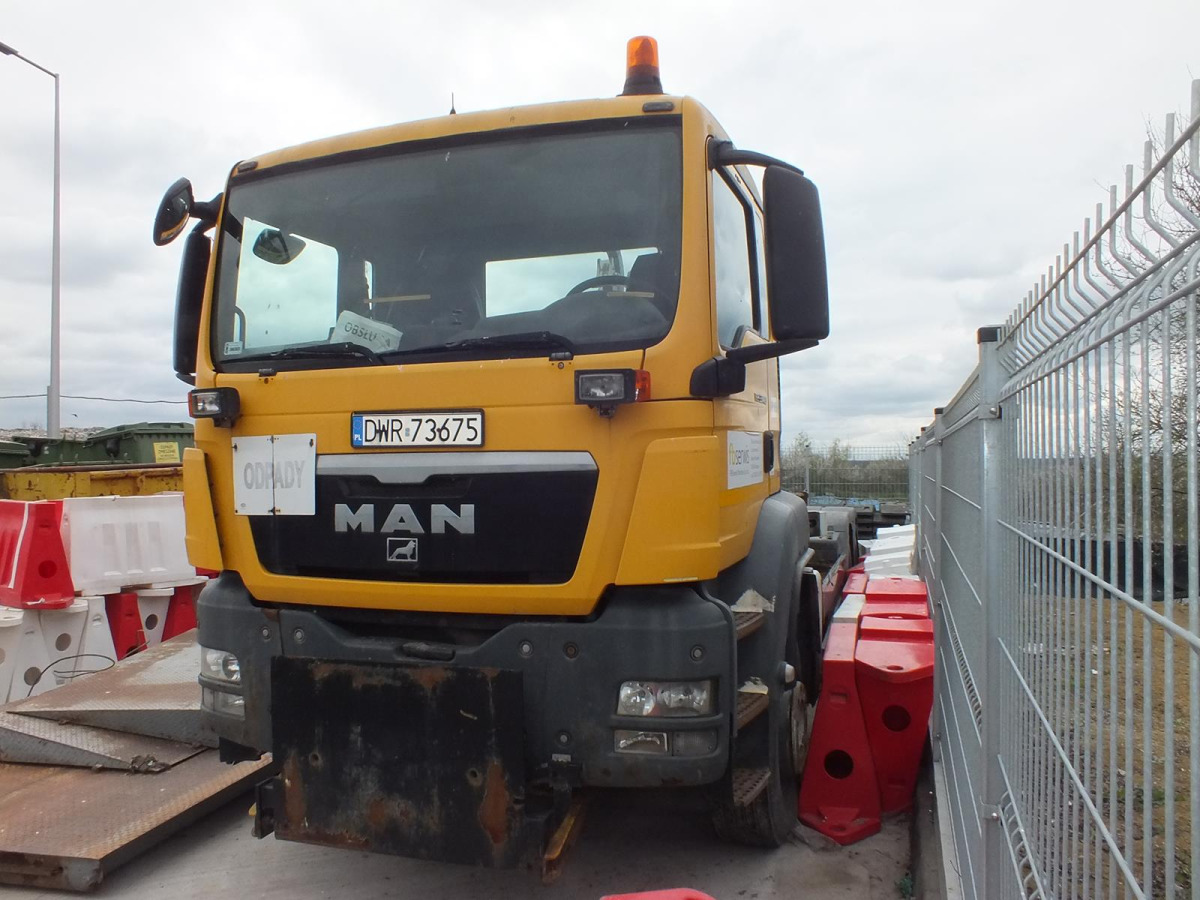 MAN TGS HAKOWIEC - Hook lift truck: picture 2 MAN TGS HAKOWIEC - Hook lift truck: picture 2