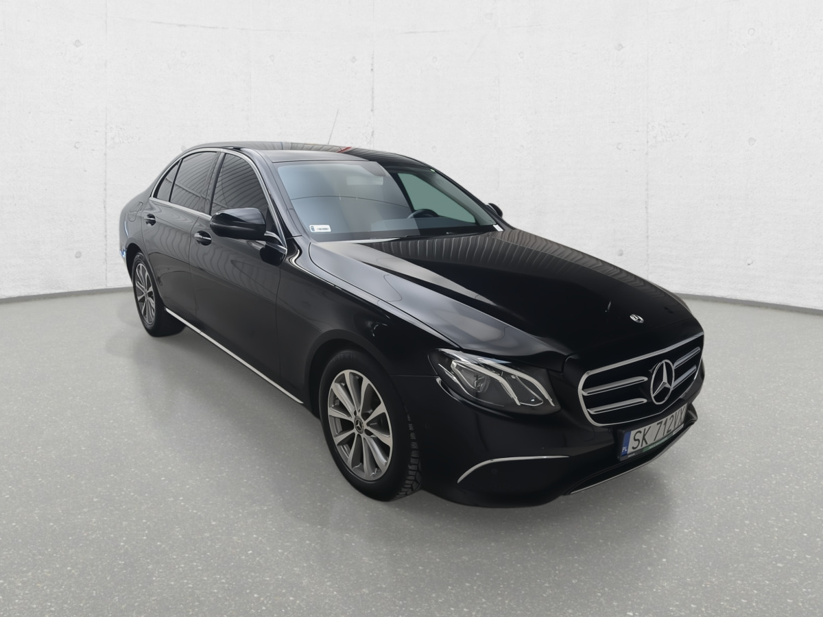 MERCEDES BENZ E 200 SEDAN - Sedan: picture 2 MERCEDES BENZ E 200 SEDAN - Sedan: picture 2