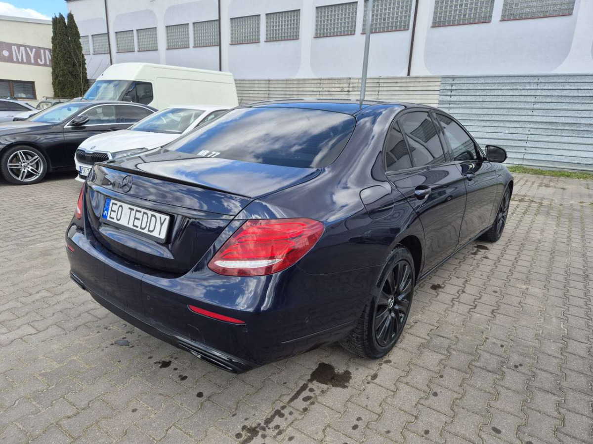 MERCEDES BENZ E 220 D 4MATIC SEDAN - Sedan: picture 4 MERCEDES BENZ E 220 D 4MATIC SEDAN - Sedan: picture 4
