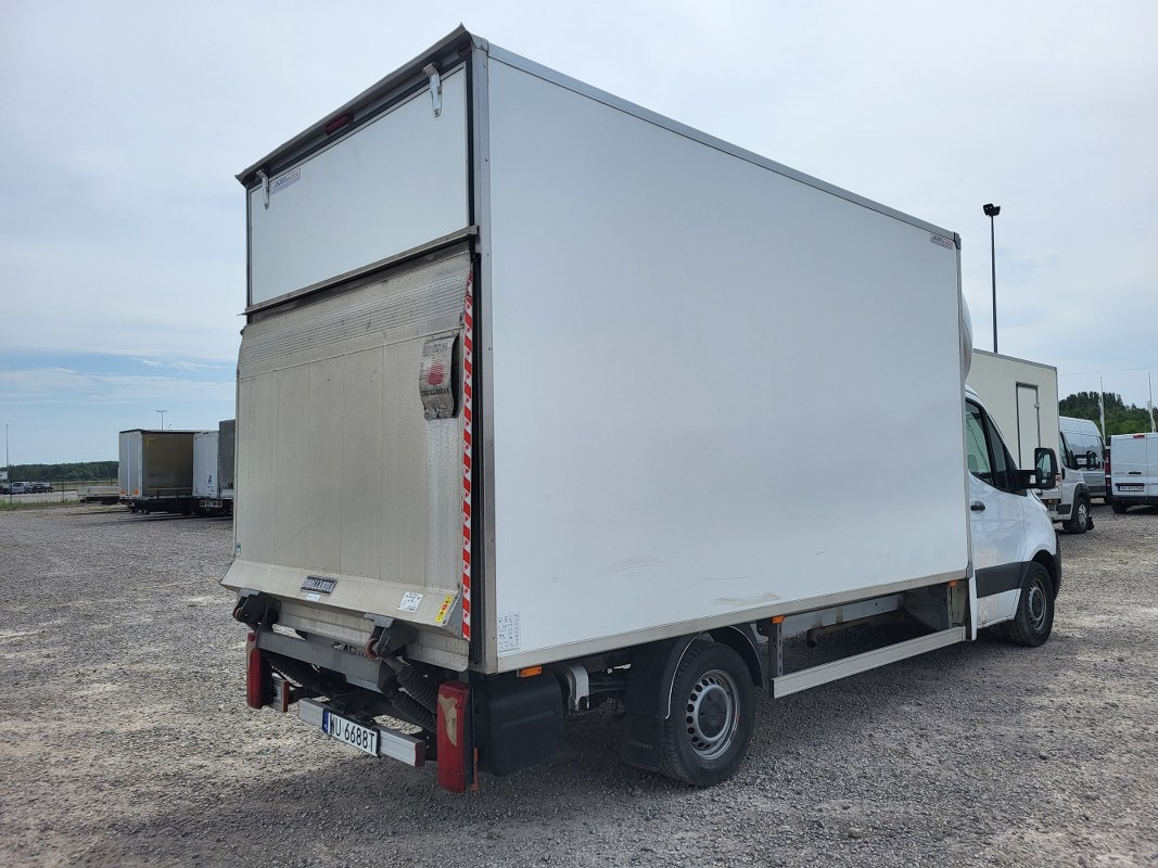 MERCEDES BENZ SPRINTER KONTENER Z WINDĄ - Box van: picture 4 MERCEDES BENZ SPRINTER KONTENER Z WINDĄ - Box van: picture 4