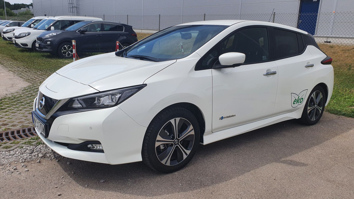 NISSAN LEAF HATCHBACK - Hatchback: picture 3 NISSAN LEAF HATCHBACK - Hatchback: picture 3