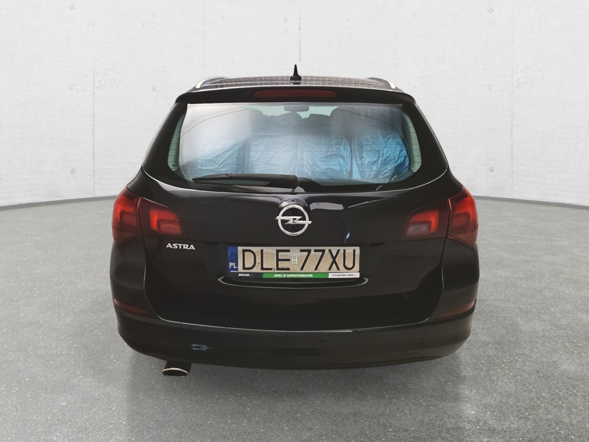 OPEL ASTRA 1.4T SPORTS TOURER KOMBI - Car: picture 5 OPEL ASTRA 1.4T SPORTS TOURER KOMBI - Car: picture 5