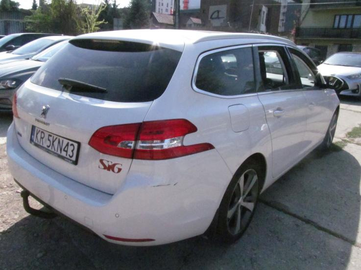 PEUGEOT 308 SW 17-21 KOMBI - Car: picture 4 PEUGEOT 308 SW 17-21 KOMBI - Car: picture 4