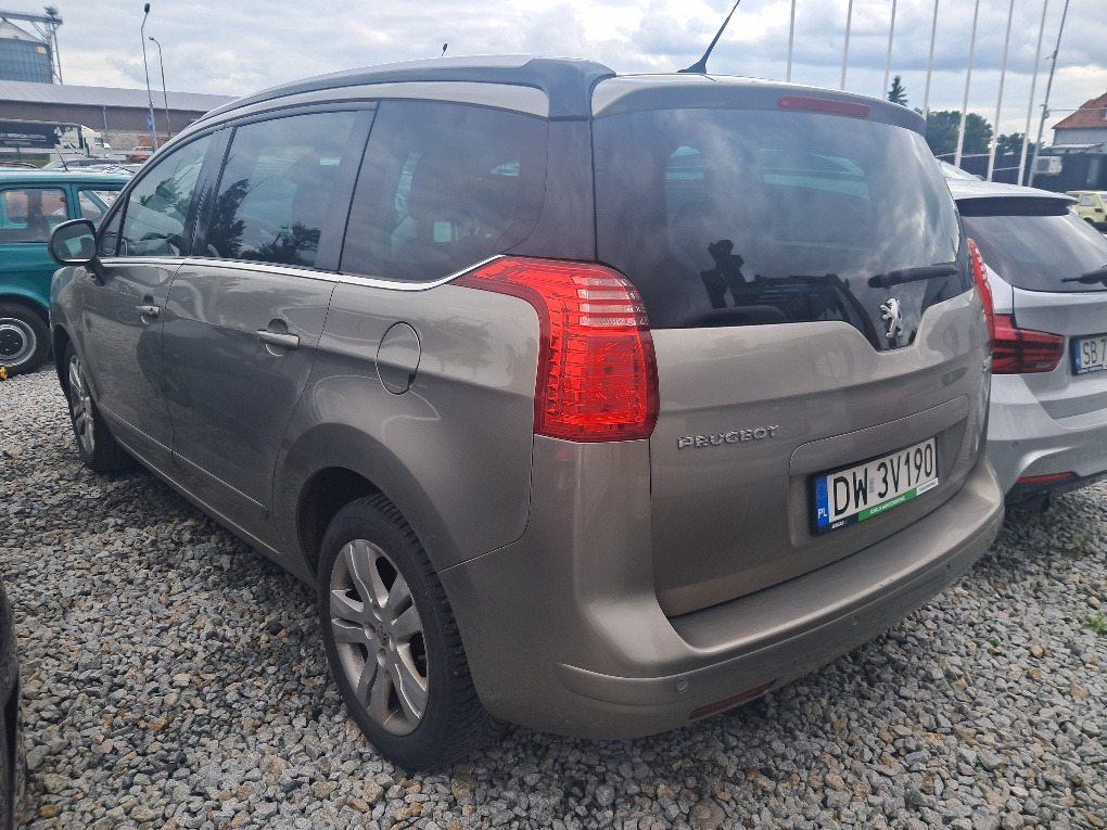 PEUGEOT 5008 KOMBI - Car: picture 4 PEUGEOT 5008 KOMBI - Car: picture 4
