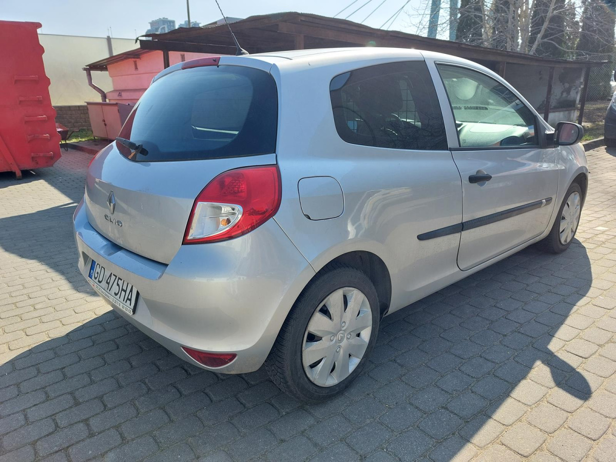 RENAULT CLIO HATCHBACK - Car: picture 5 RENAULT CLIO HATCHBACK - Car: picture 5