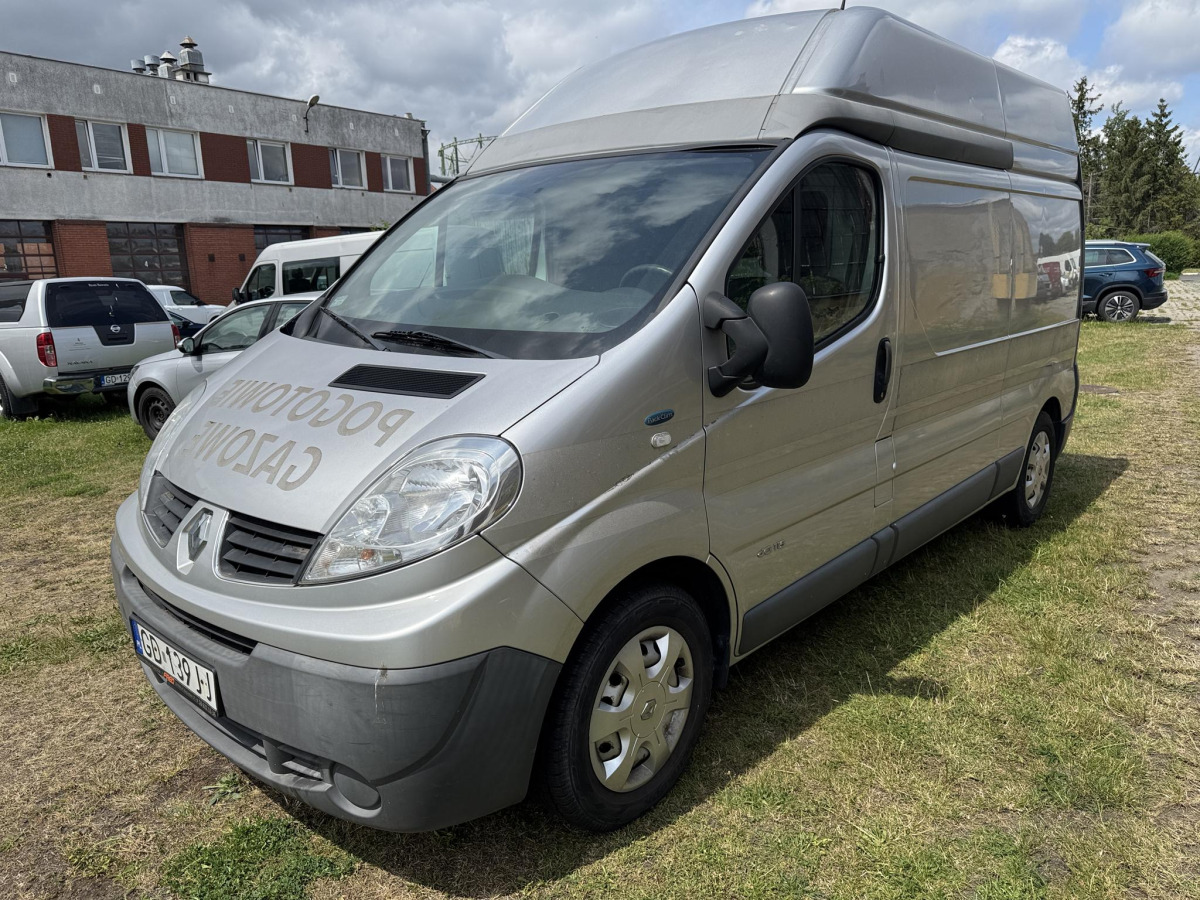RENAULT TRAFIC FURGON BLASZAK - Panel van: picture 2 RENAULT TRAFIC FURGON BLASZAK - Panel van: picture 2