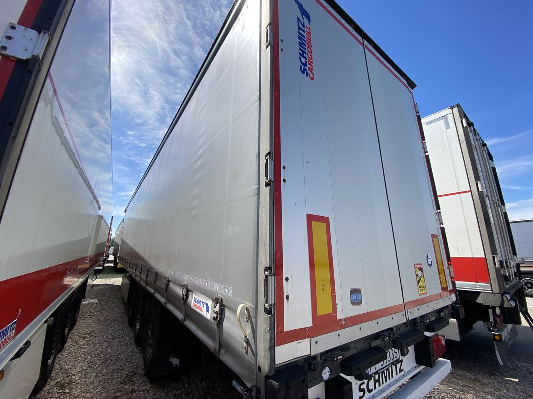 SCHMITZ CARGOBULL SCB S3T FIRANA - Curtainsider trailer: picture 3 SCHMITZ CARGOBULL SCB S3T FIRANA - Curtainsider trailer: picture 3