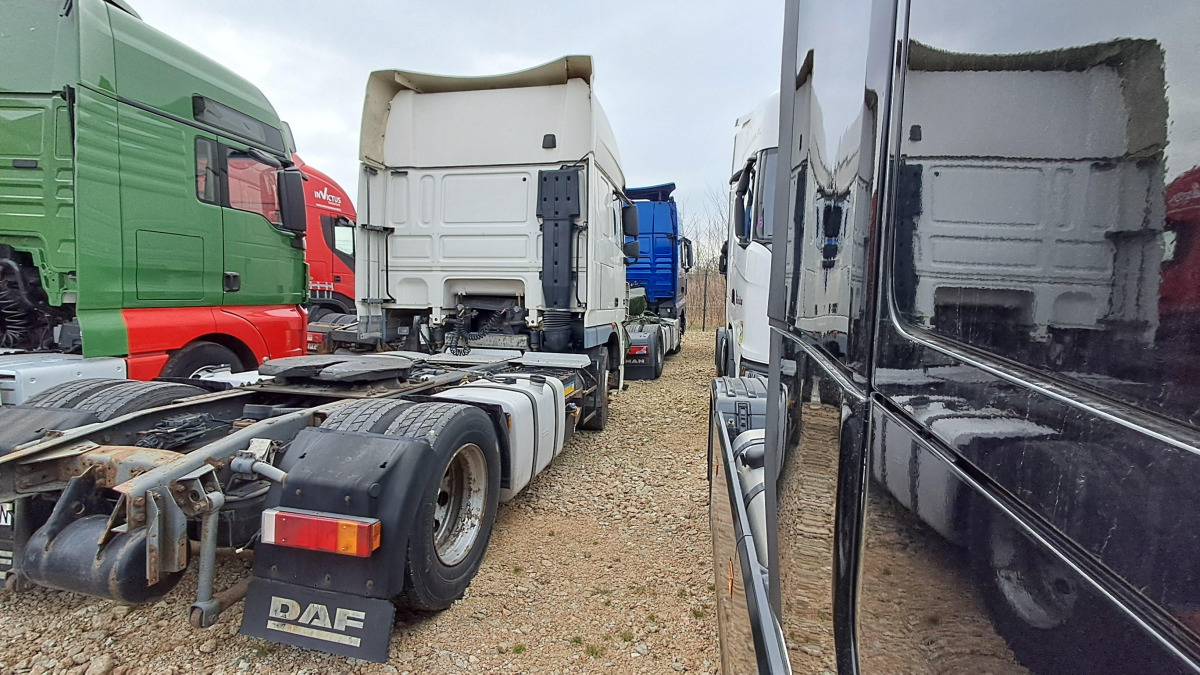 DAF FT XF105.460 CIĄGNIK SIODŁOWY - Tractor unit: picture 4 DAF FT XF105.460 CIĄGNIK SIODŁOWY - Tractor unit: picture 4
