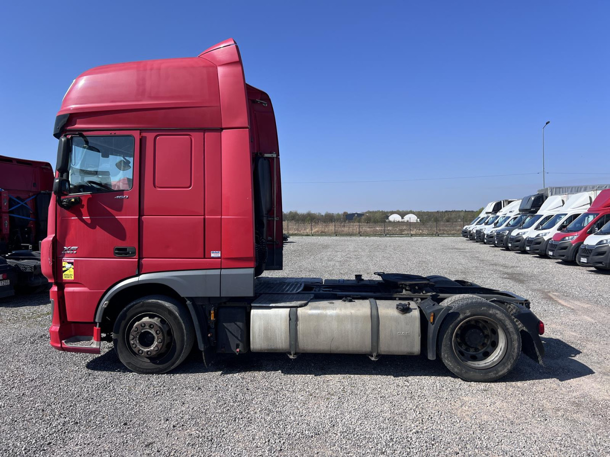 DAF XF 460 FT EURO 6 LOW DECK SUPER SPACE CAB CIĄGNIK SIODŁOWY - Tractor unit: picture 3 DAF XF 460 FT EURO 6 LOW DECK SUPER SPACE CAB CIĄGNIK SIODŁOWY - Tractor unit: picture 3