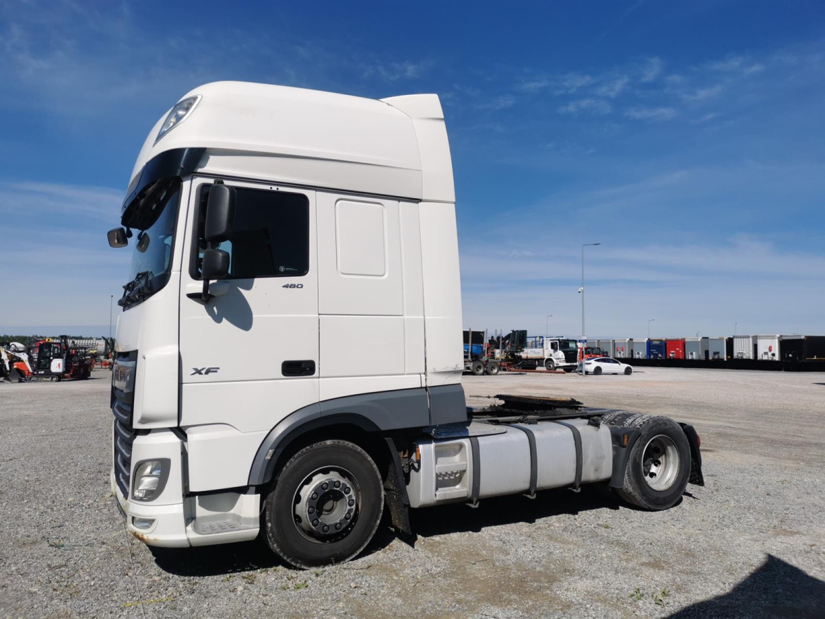DAF XF 480 FT EURO 6 12902C 4X2 SUPER SPACE CAB CIĄGNIK SIODŁOWY - Tractor unit: picture 4 DAF XF 480 FT EURO 6 12902C 4X2 SUPER SPACE CAB CIĄGNIK SIODŁOWY - Tractor unit: picture 4