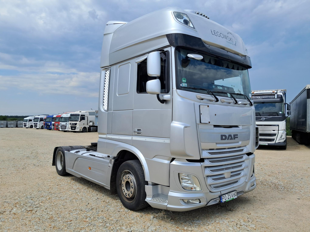 DAF XF 510 CIĄGNIK SIODŁOWY - Tractor unit: picture 1 DAF XF 510 CIĄGNIK SIODŁOWY - Tractor unit: picture 1