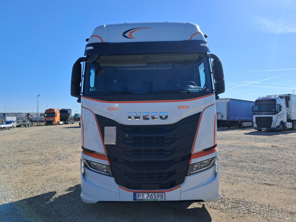 IVECO AS440ST/FP LT LNG CIĄGNIK SIODŁOWY - Tractor unit: picture 2 IVECO AS440ST/FP LT LNG CIĄGNIK SIODŁOWY - Tractor unit: picture 2