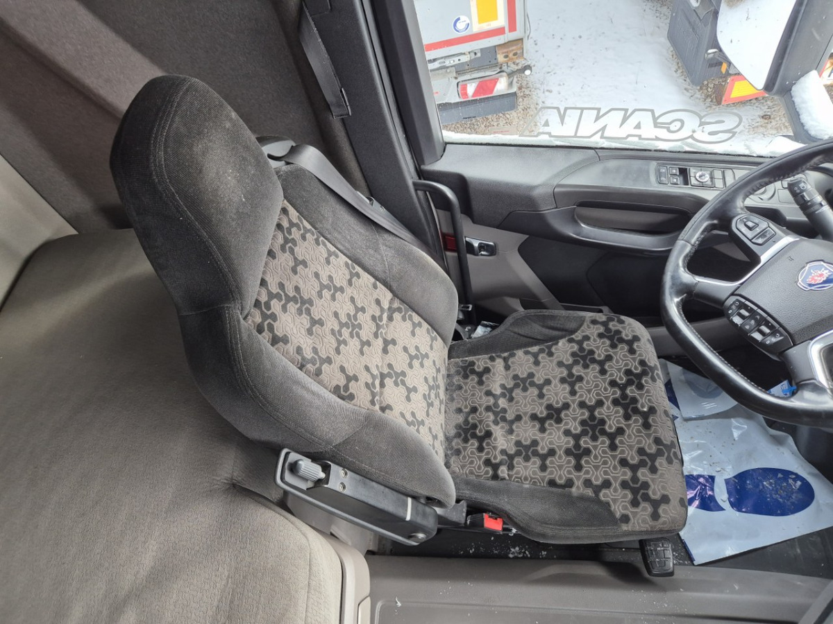 Tractor unit SCANIA R450  CIĄGNIK SIODŁOWY: picture 16