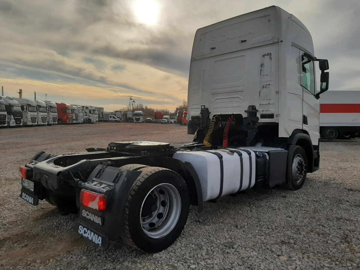 SCANIA R450 CIĄGNIK SIODŁOWY - Tractor unit: picture 4 SCANIA R450 CIĄGNIK SIODŁOWY - Tractor unit: picture 4