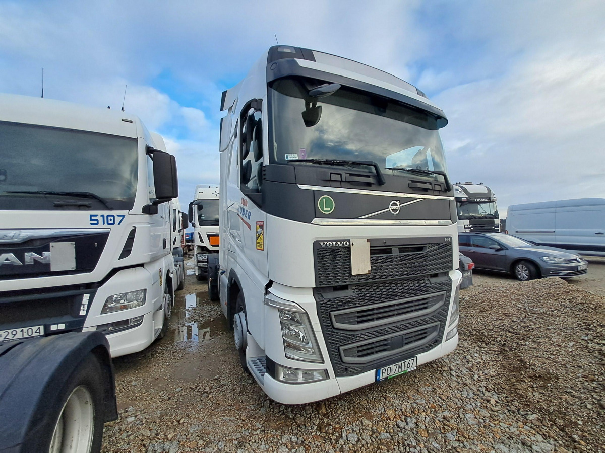 VOLVO FH 460 CIĄGNIK SIODŁOWY - Tractor unit: picture 2 VOLVO FH 460 CIĄGNIK SIODŁOWY - Tractor unit: picture 2