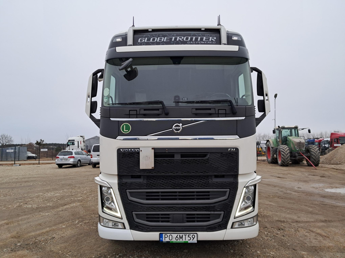 VOLVO FH 460 CIĄGNIK SIODŁOWY - Tractor unit: picture 2 VOLVO FH 460 CIĄGNIK SIODŁOWY - Tractor unit: picture 2