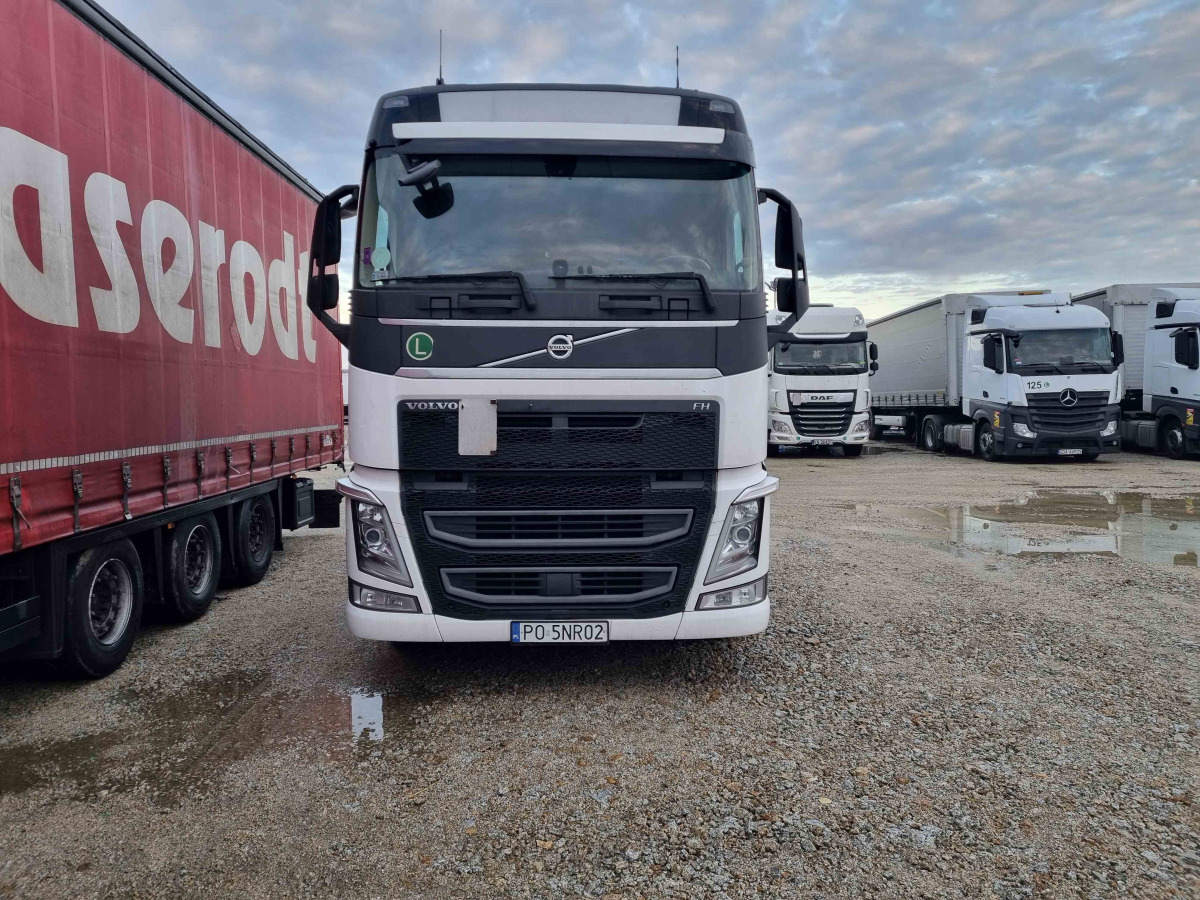 VOLVO FH 460 CIĄGNIK SIODŁOWY - Tractor unit: picture 2 VOLVO FH 460 CIĄGNIK SIODŁOWY - Tractor unit: picture 2