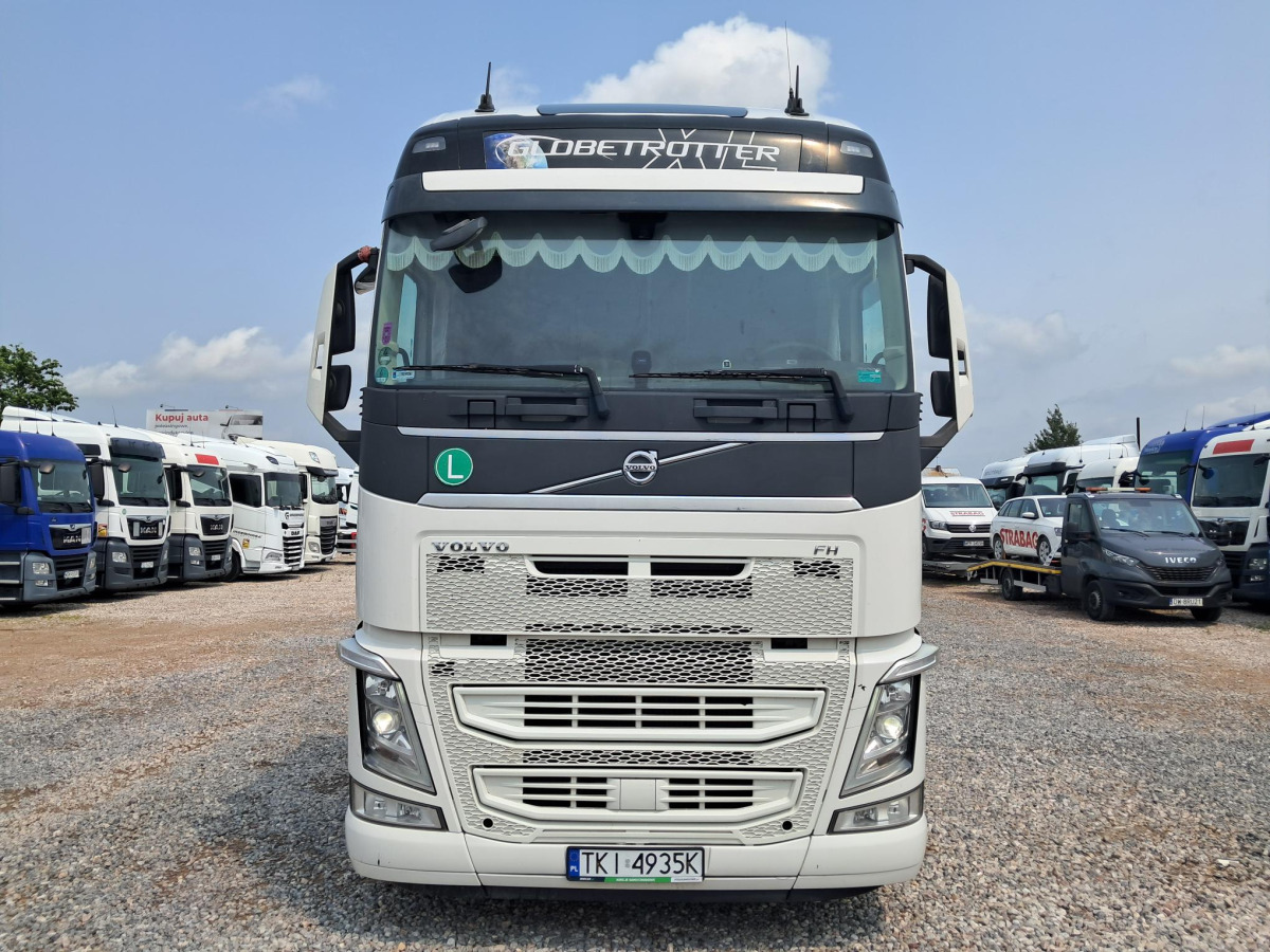 VOLVO FH CIĄGNIK SIODŁOWY - Tractor unit: picture 3 VOLVO FH CIĄGNIK SIODŁOWY - Tractor unit: picture 3