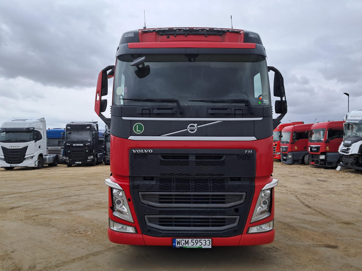 VOLVO FH CIĄGNIK SIODŁOWY - Tractor unit: picture 3 VOLVO FH CIĄGNIK SIODŁOWY - Tractor unit: picture 3