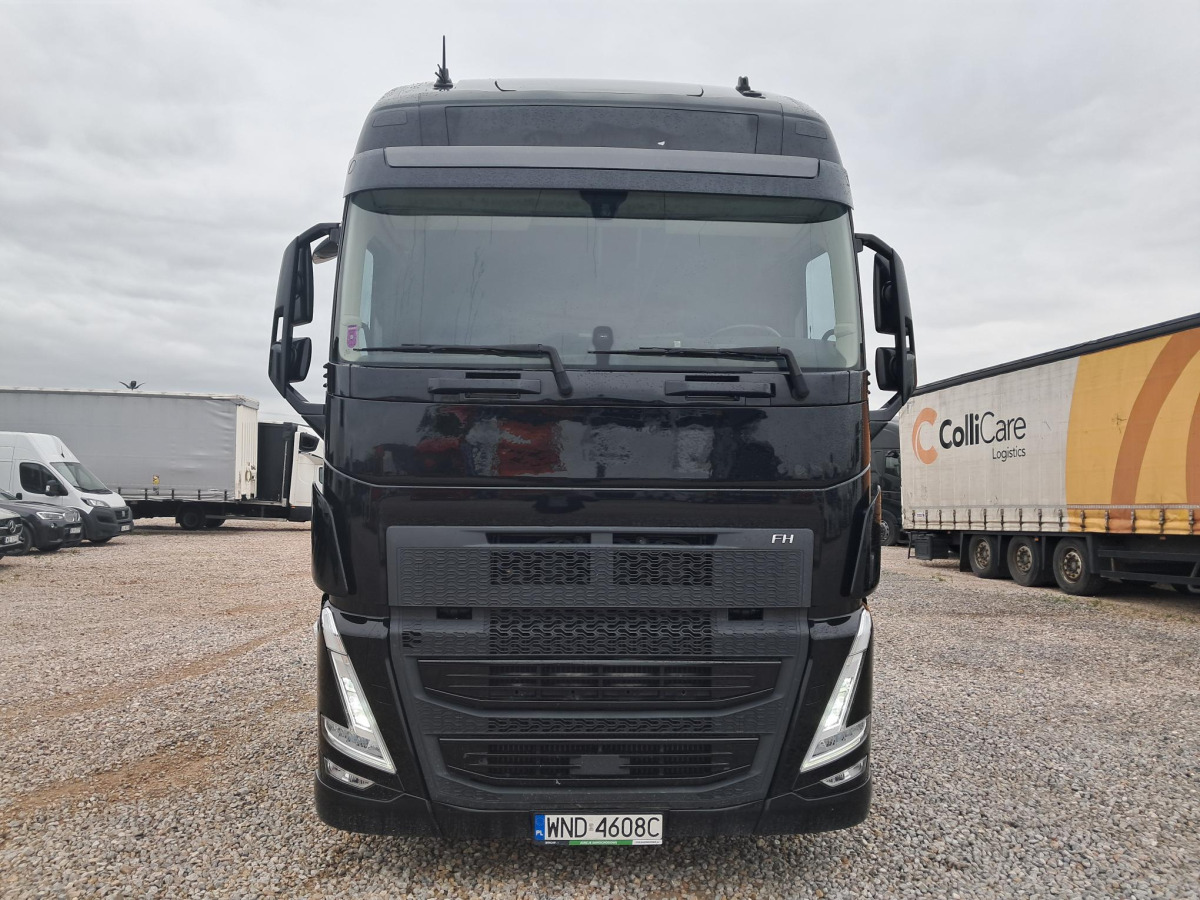 VOLVO FH CIĄGNIK SIODŁOWY - Tractor unit: picture 3 VOLVO FH CIĄGNIK SIODŁOWY - Tractor unit: picture 3