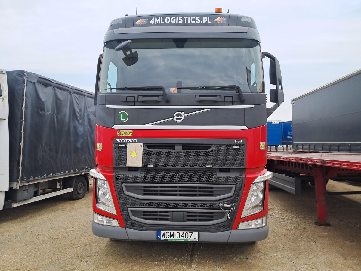 VOLVO FH CIĄGNIK SIODŁOWY - Tractor unit: picture 3 VOLVO FH CIĄGNIK SIODŁOWY - Tractor unit: picture 3