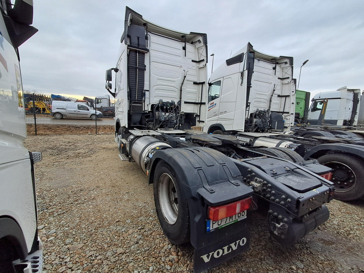 VOLVO FH CIĄGNIK SIODŁOWY - Tractor unit: picture 5 VOLVO FH CIĄGNIK SIODŁOWY - Tractor unit: picture 5