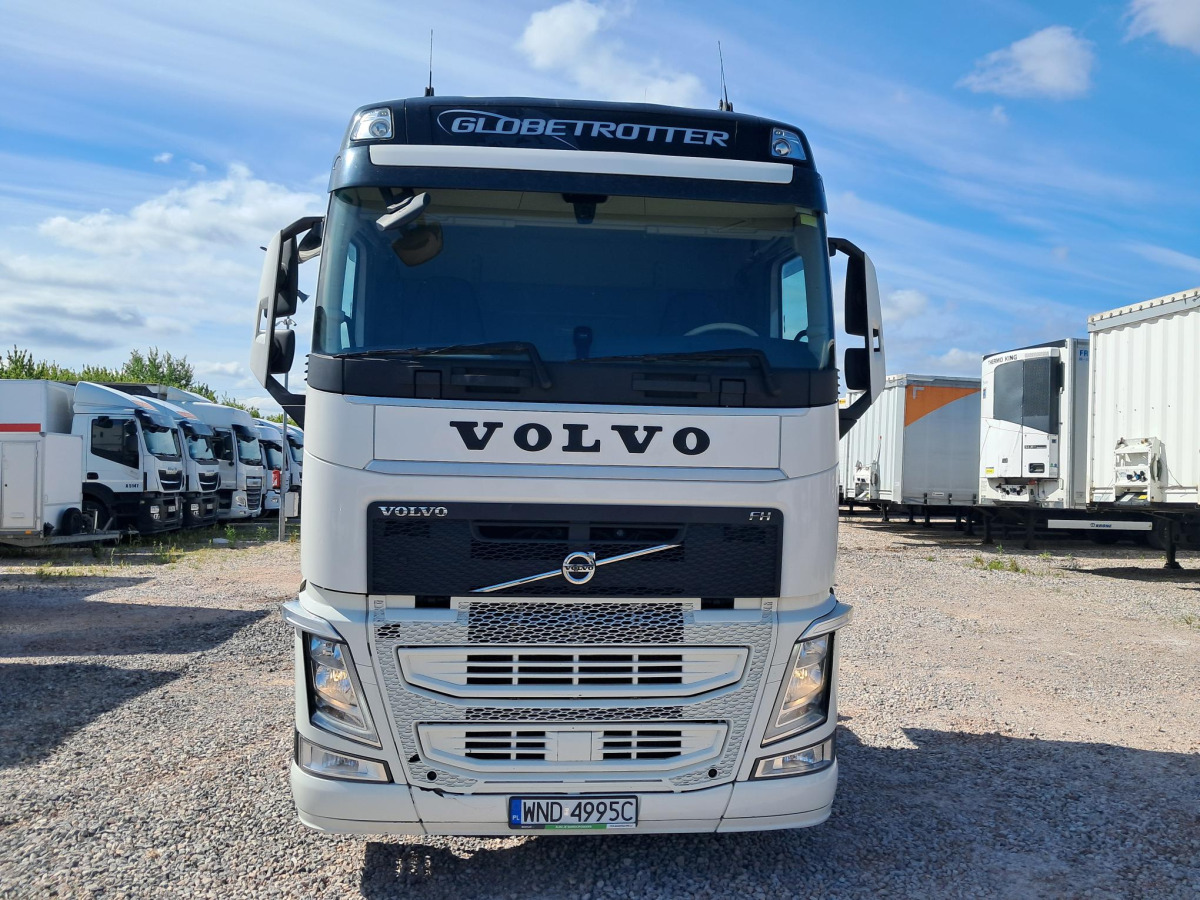 VOLVO FH CIĄGNIK SIODŁOWY - Tractor unit: picture 3 VOLVO FH CIĄGNIK SIODŁOWY - Tractor unit: picture 3