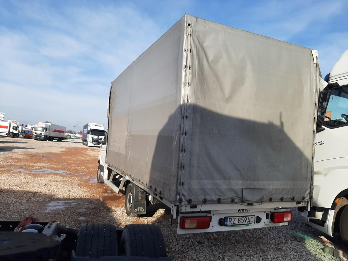 VOLKSWAGEN CRAFTER PLANDEKA - Curtain side van: picture 5 VOLKSWAGEN CRAFTER PLANDEKA - Curtain side van: picture 5