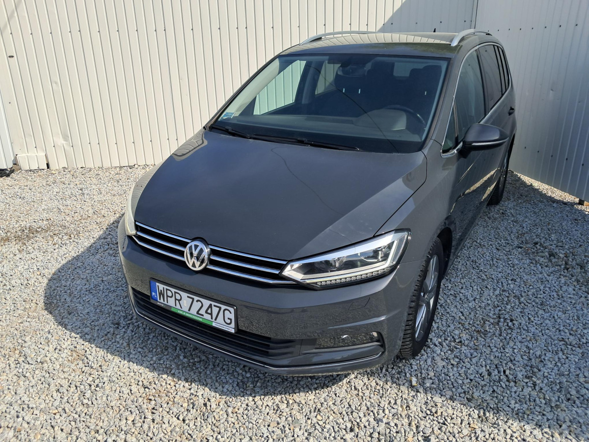 VOLKSWAGEN TOURAN MINIVAN - Car: picture 2 VOLKSWAGEN TOURAN MINIVAN - Car: picture 2