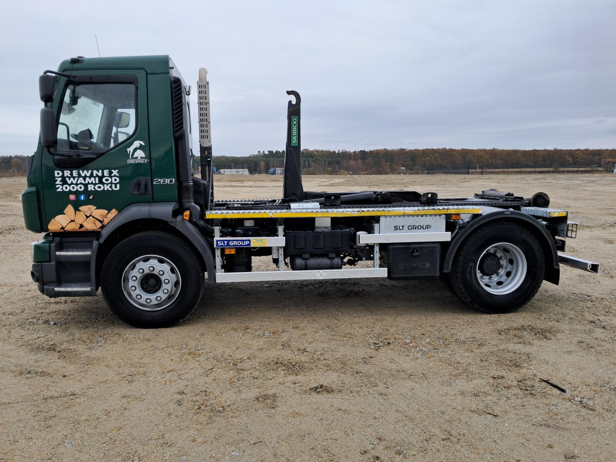 VOLVO FL - Hook lift truck: picture 4 VOLVO FL - Hook lift truck: picture 4