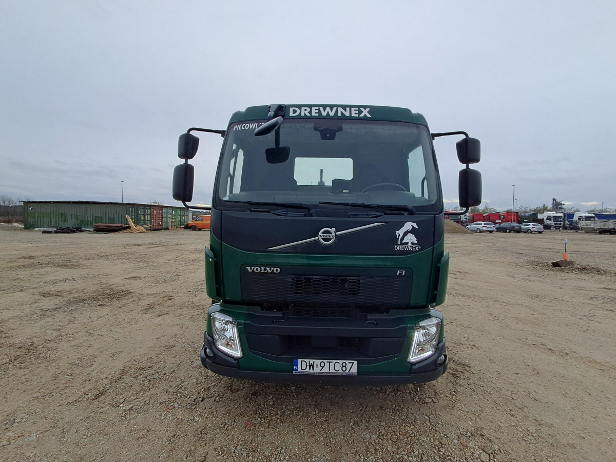 VOLVO FL - Hook lift truck: picture 2 VOLVO FL - Hook lift truck: picture 2