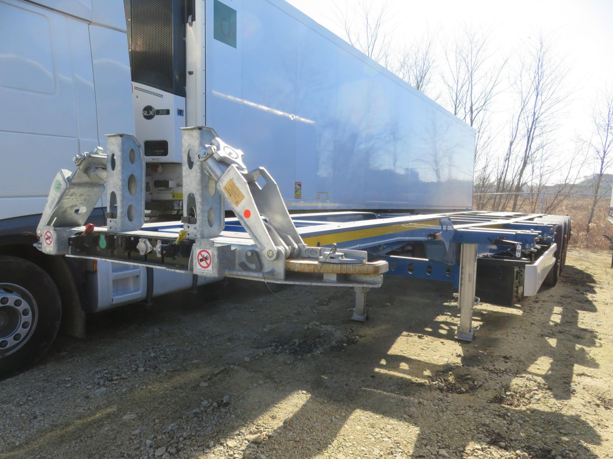 WIELTON NS3P KONTENEROWA - Closed box trailer: picture 2 WIELTON NS3P KONTENEROWA - Closed box trailer: picture 2