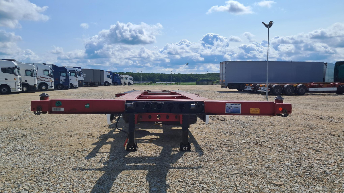 WIELTON NS3P KONTENEROWA - Closed box trailer: picture 5 WIELTON NS3P KONTENEROWA - Closed box trailer: picture 5