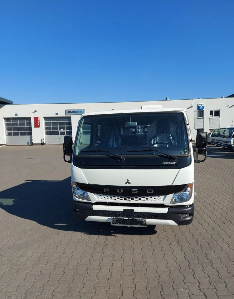 FUSO Canter 3C15D skrzynia - Garbage truck: picture 2 FUSO Canter 3C15D skrzynia - Garbage truck: picture 2