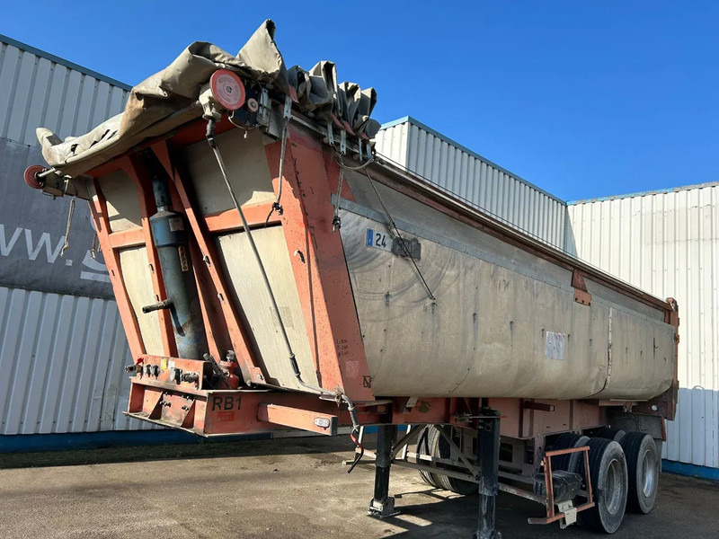 Fruehauf 2 Axle Steel Tipper , 8 Tyres, Spring Suspension , Drum Brakes - Tipper semi-trailer: picture 1 Fruehauf 2 Axle Steel Tipper , 8 Tyres, Spring Suspension , Drum Brakes - Tipper semi-trailer: picture 1